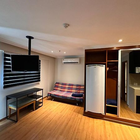 Barra Da Tijuca - 508 - De Frente Para Maravilhosa Piscina - Estacionamento Gratuito - Academia Comphania Atletica - Balsa Para Praia Gratis - Microondas - Geladeira Grande - Recepcao 24Horas - Wi-Fi - Com Pia Рио де Жанейро Екстериор снимка