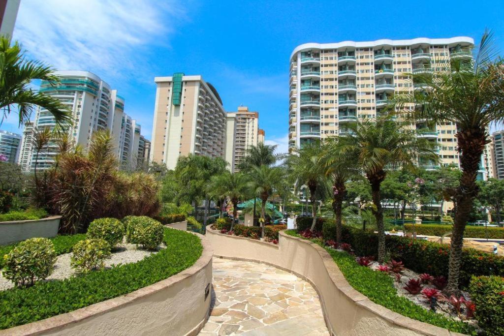 Barra Da Tijuca - 508 - De Frente Para Maravilhosa Piscina - Estacionamento Gratuito - Academia Comphania Atletica - Balsa Para Praia Gratis - Microondas - Geladeira Grande - Recepcao 24Horas - Wi-Fi - Com Pia Рио де Жанейро Екстериор снимка
