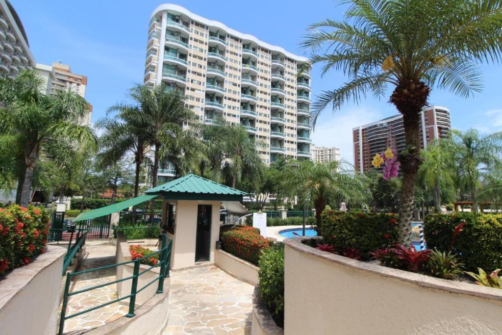 Barra Da Tijuca - 508 - De Frente Para Maravilhosa Piscina - Estacionamento Gratuito - Academia Comphania Atletica - Balsa Para Praia Gratis - Microondas - Geladeira Grande - Recepcao 24Horas - Wi-Fi - Com Pia Рио де Жанейро Екстериор снимка